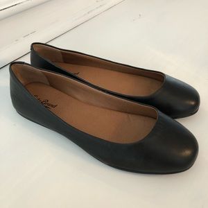 New Lucky Brand Women’s Leather Flats